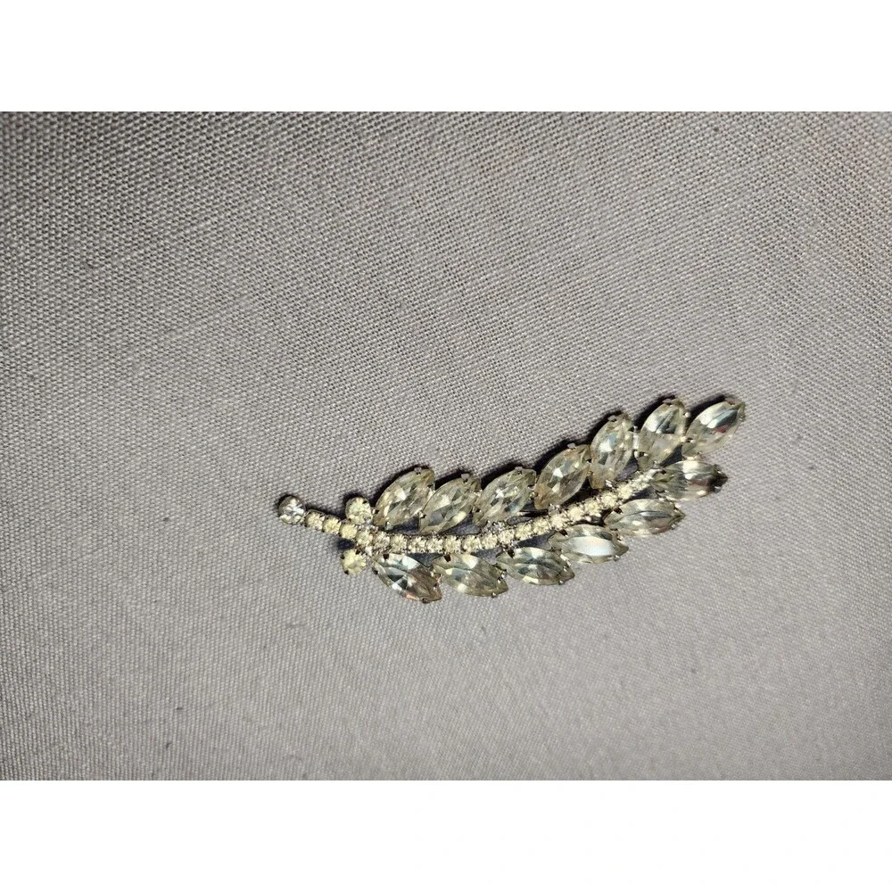 Silver-Tone Clear Rhinestone Leaf Hair Clip  3